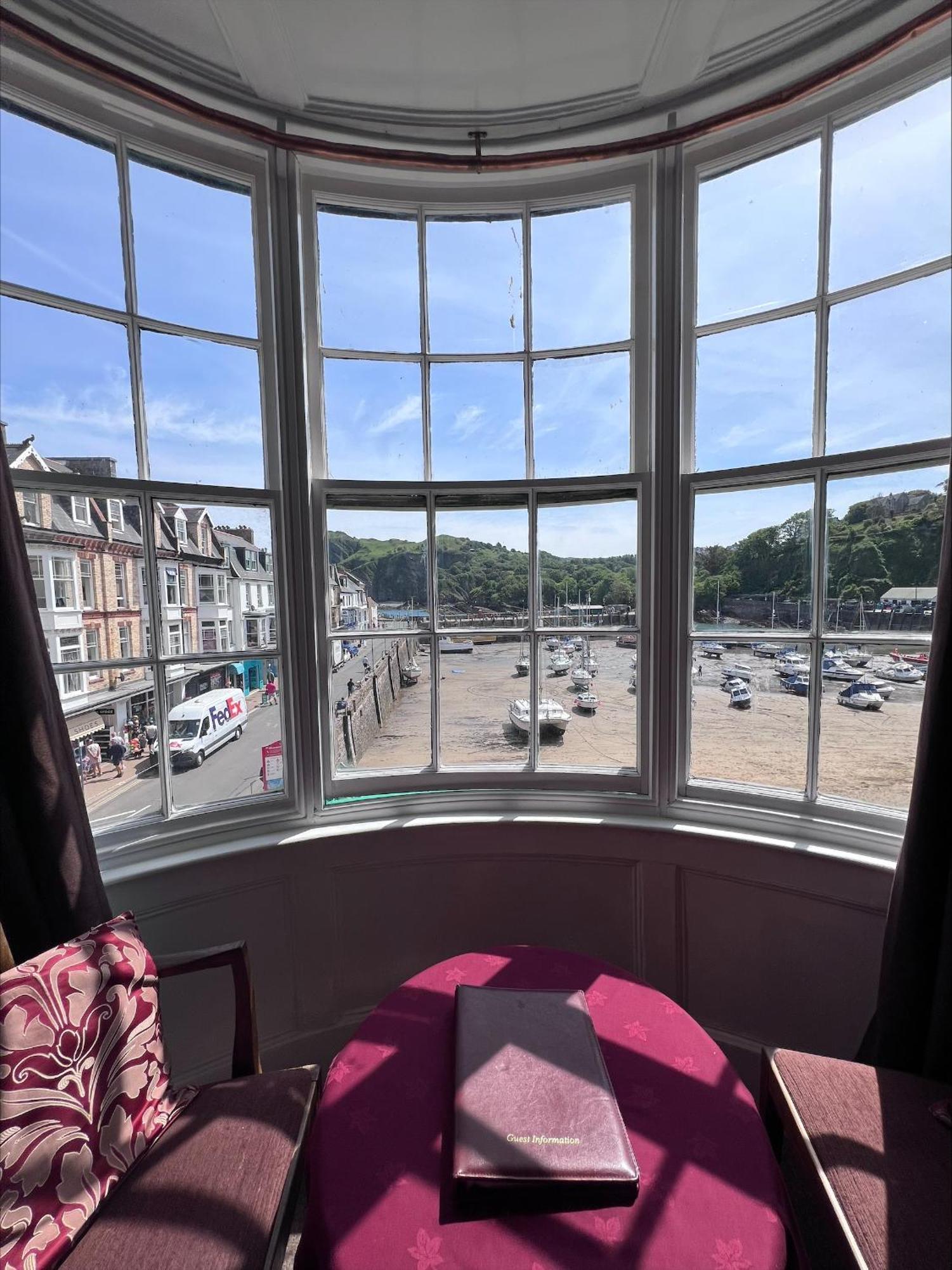 Royal Britannia Hotel Илфракомб Екстериор снимка